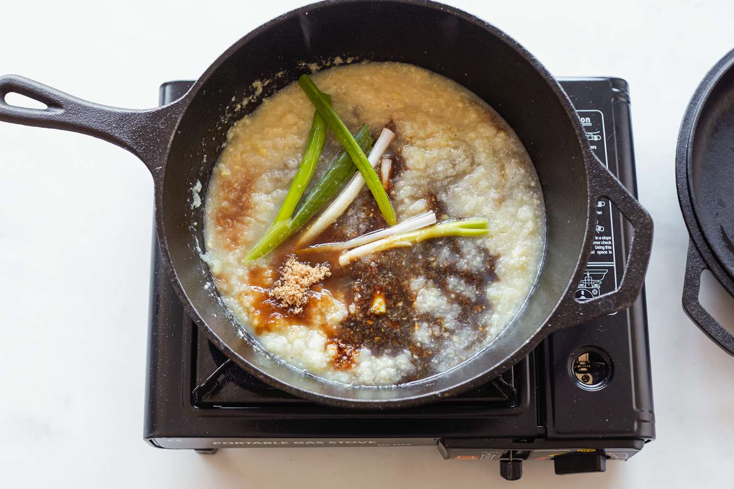 Braising liquid and ribs to make shortcut Korean braised short ribs 