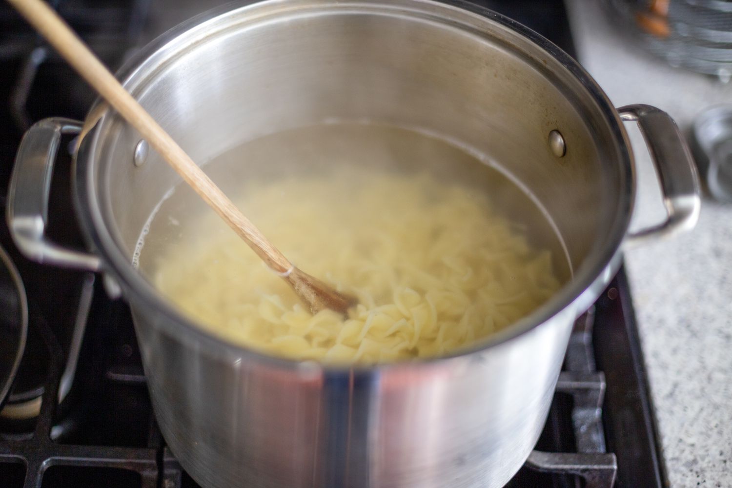 Cook the noodles for noodle kugel