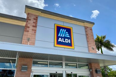 The front exterior of an Aldi supermarket building