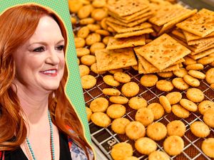 Ree Drummond + Crackers