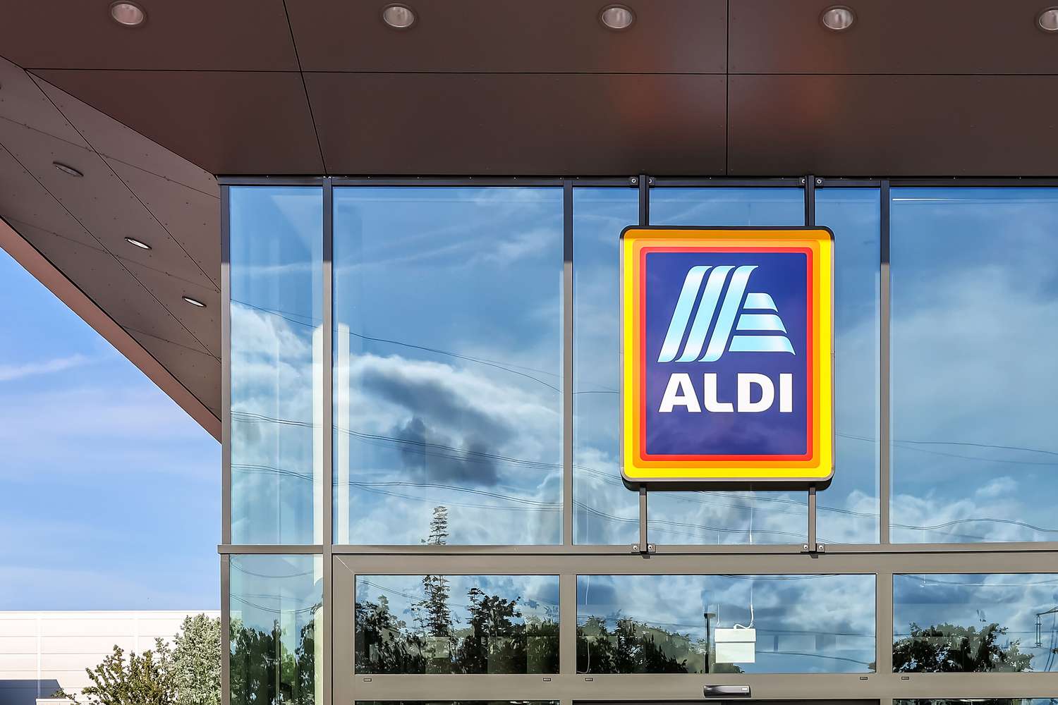 Aldi sign on an Aldi storefront