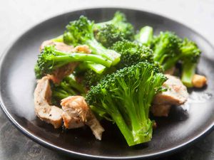 Broccoli Chicken Almond Sauté