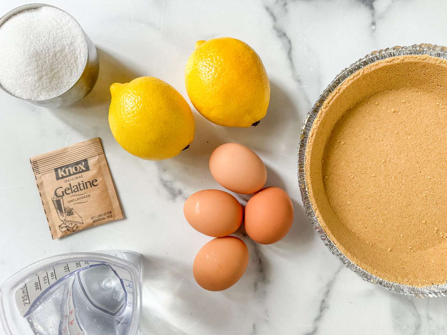 Ingredients to make Duncan Hines lemon chiffon pie