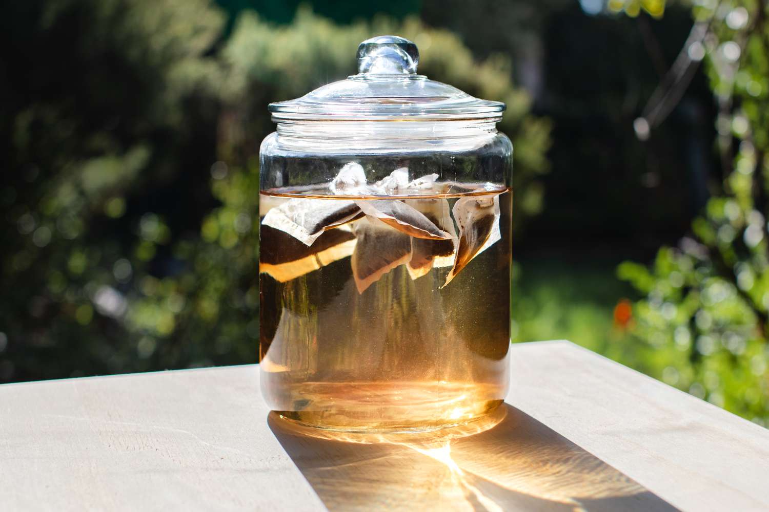 How to Make Sun Tea