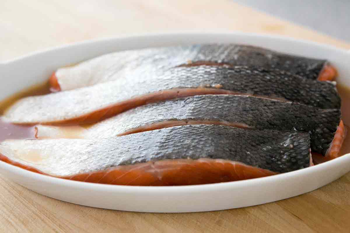 marinating salmon filets skin side up for honey glazed salmon recipe
