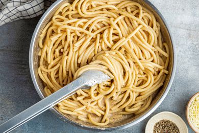 bowl of cacio e pepe pasta
