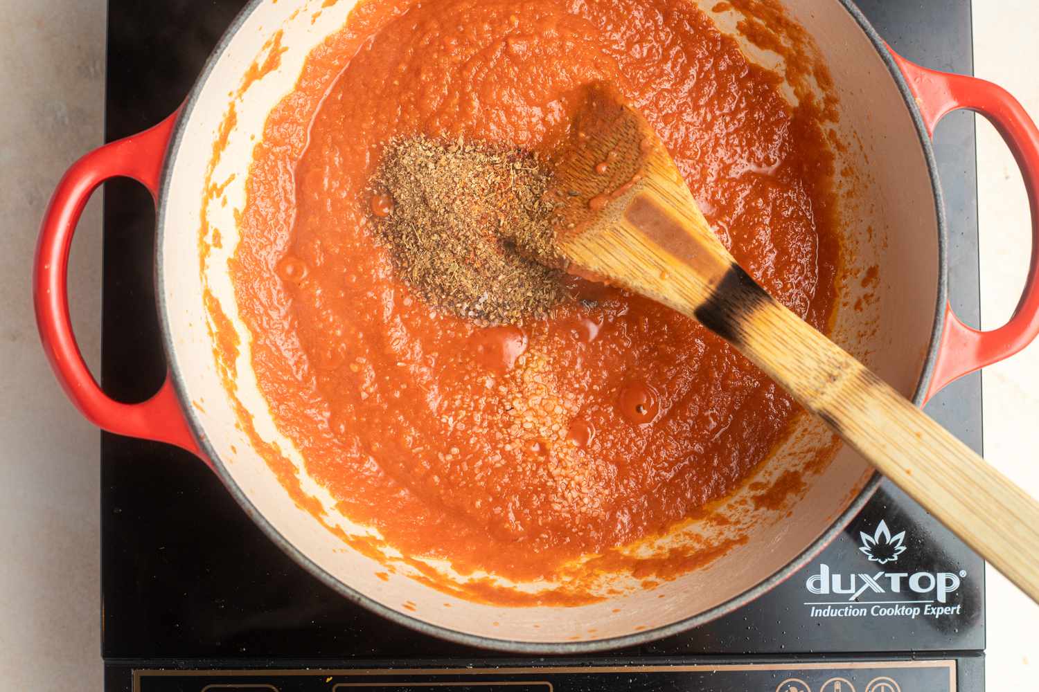 Make sauce for matar paneer 