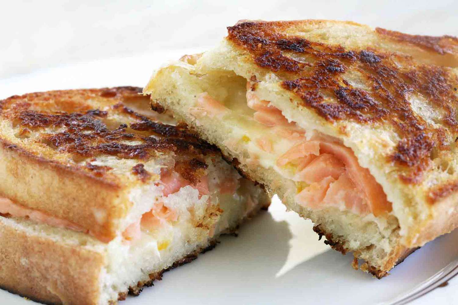 smoked salmon grilled cheese sandwich