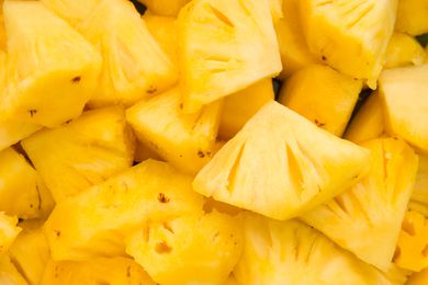 pineapple slices (close-up)