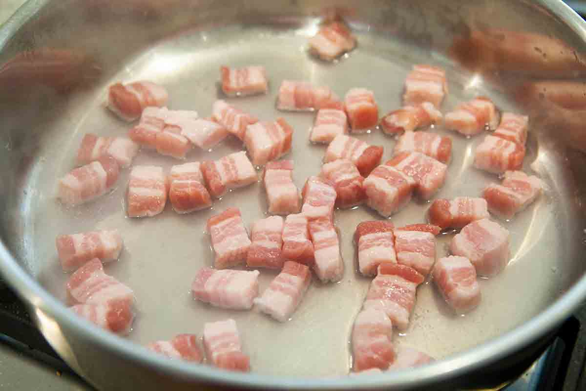 cook salt pork for beef bourguignon