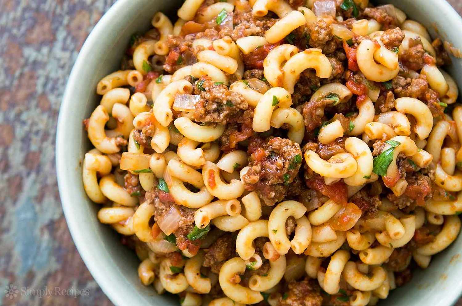 A bowl of hamburger and macaroni