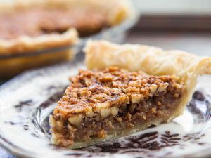 Walnut Maple Pie