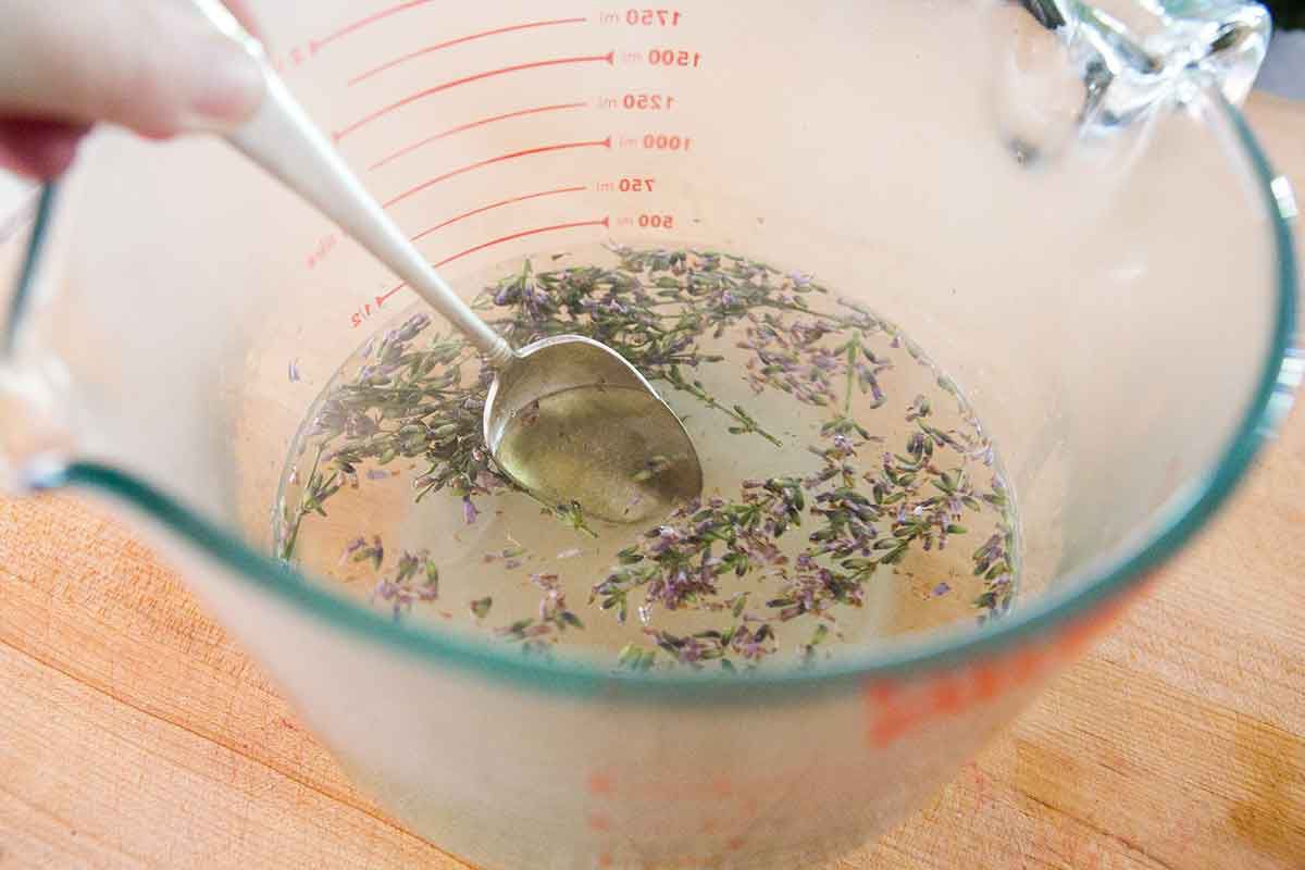 how to make lavender simple syrup