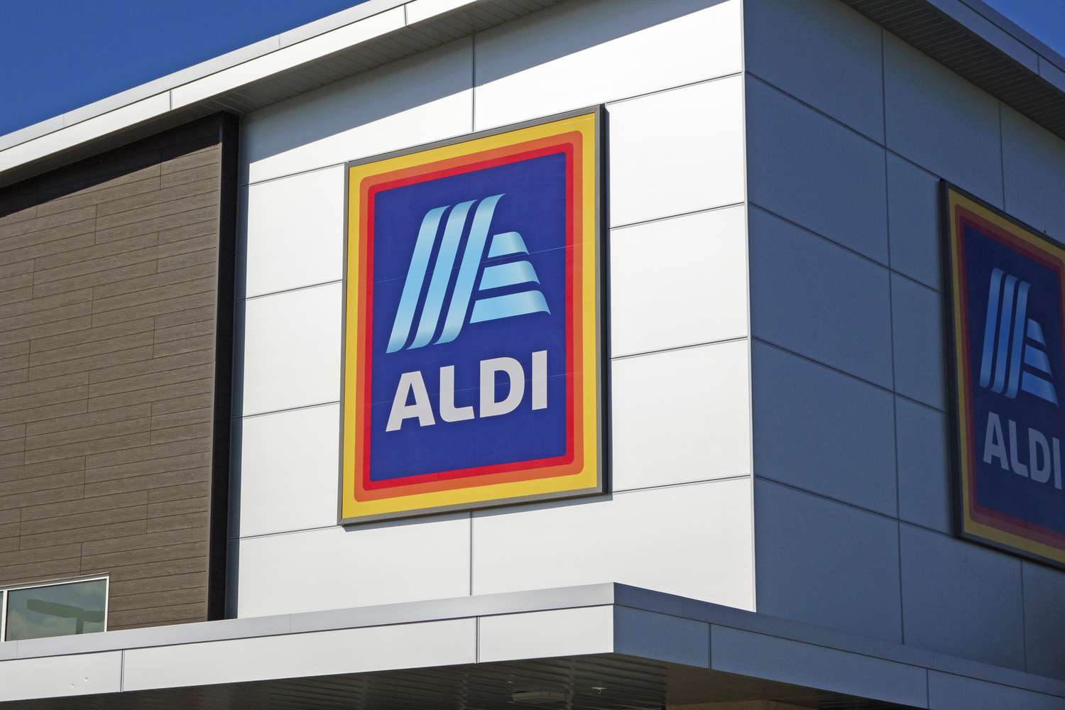 Aldi store exterior with the stores logo prominently displayed