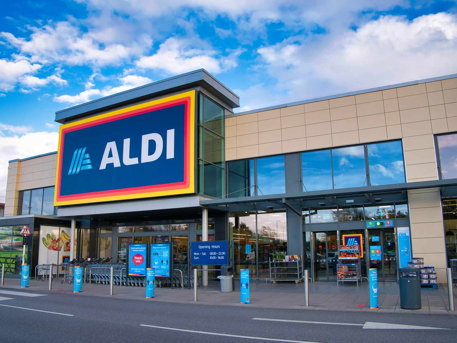aldi storefront