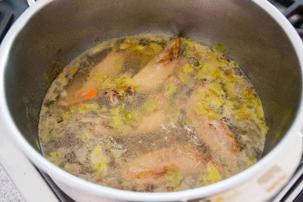 smothered-turkey-wings-method-7