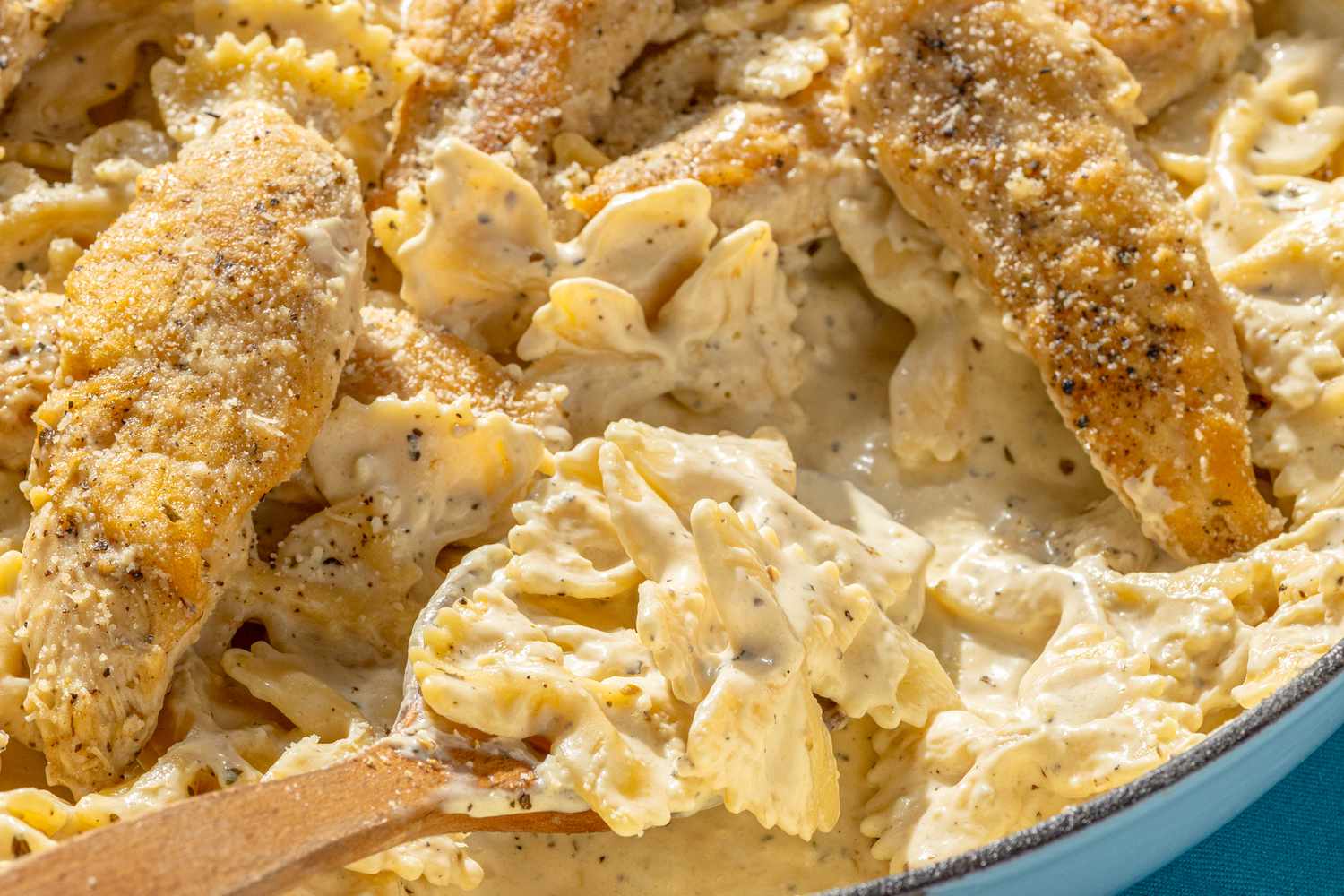 Close-up: chicken caesar pasta recipe