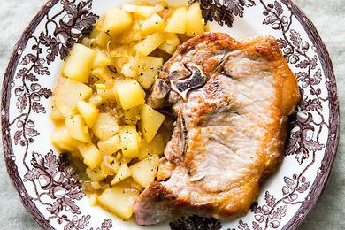 Pork Chops with Ginger Pear Sauce