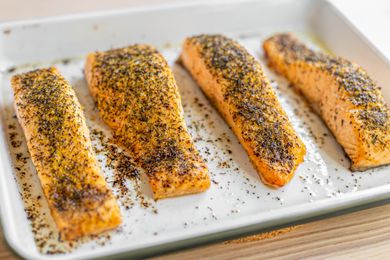 3-ingredient salmon on a platter