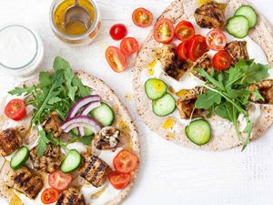 Greek Chicken Skewers with Flatbread and Yogurt Sauce (Chicken Souvlaki)