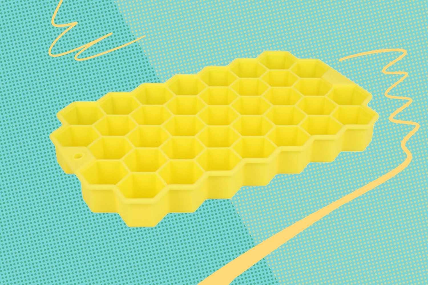 Hexagonal honeycomb-shaped ice cube tray