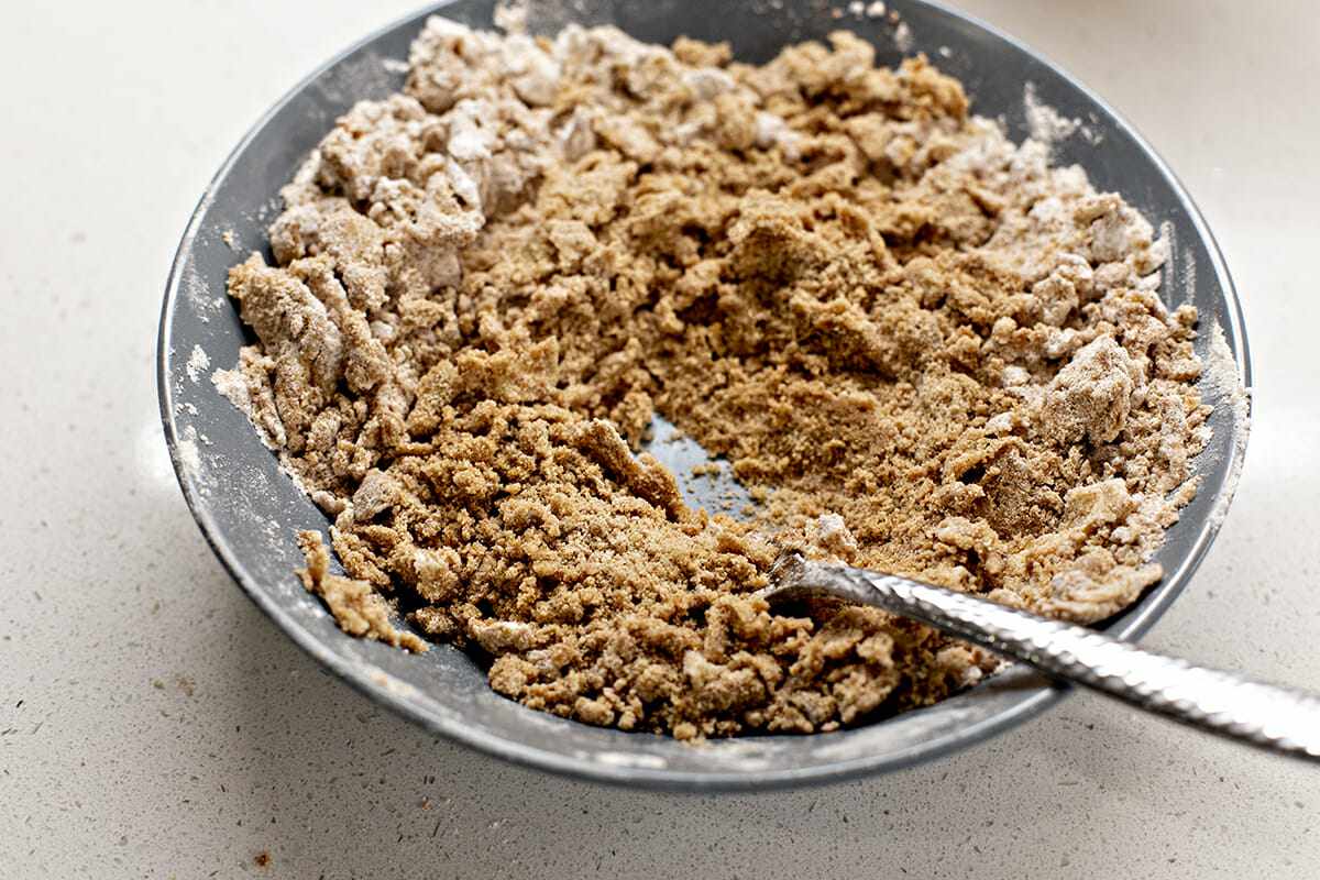 Strusel topping mixed together in a bowl