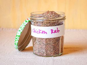 Dry rub for chicken - jar with leaf lid and label