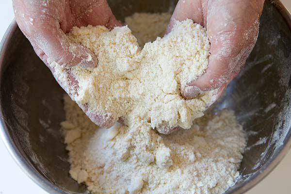 spinach-artichoke-quiche-method-600-1