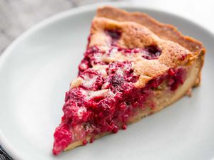 Raspberry Walnut Tart