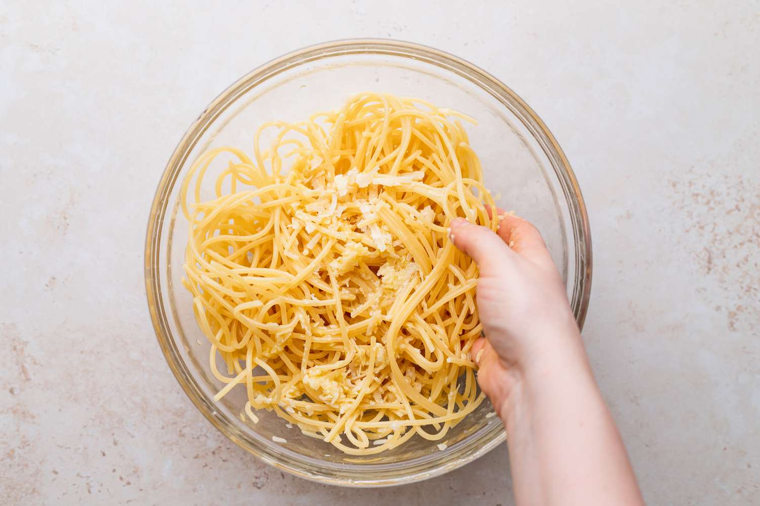 Cooked spaghetti in a bowl