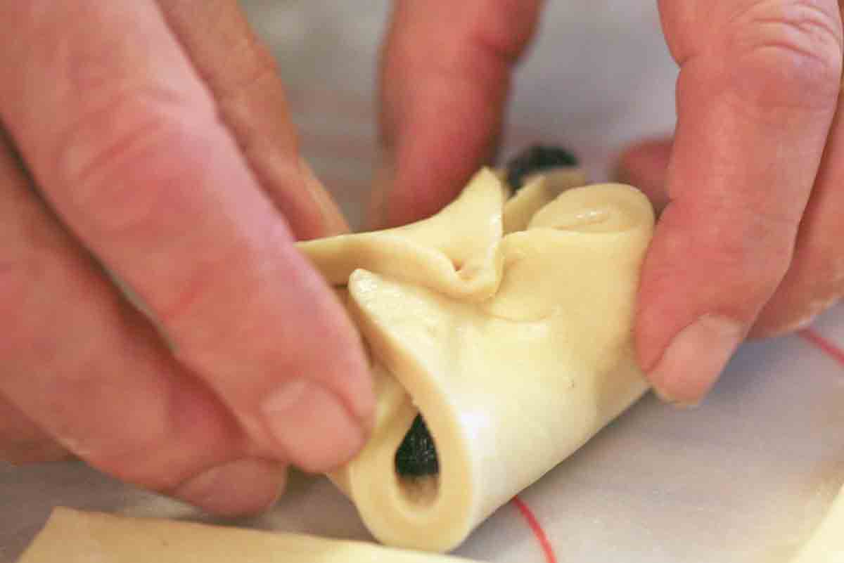 secure kolache with toothpick