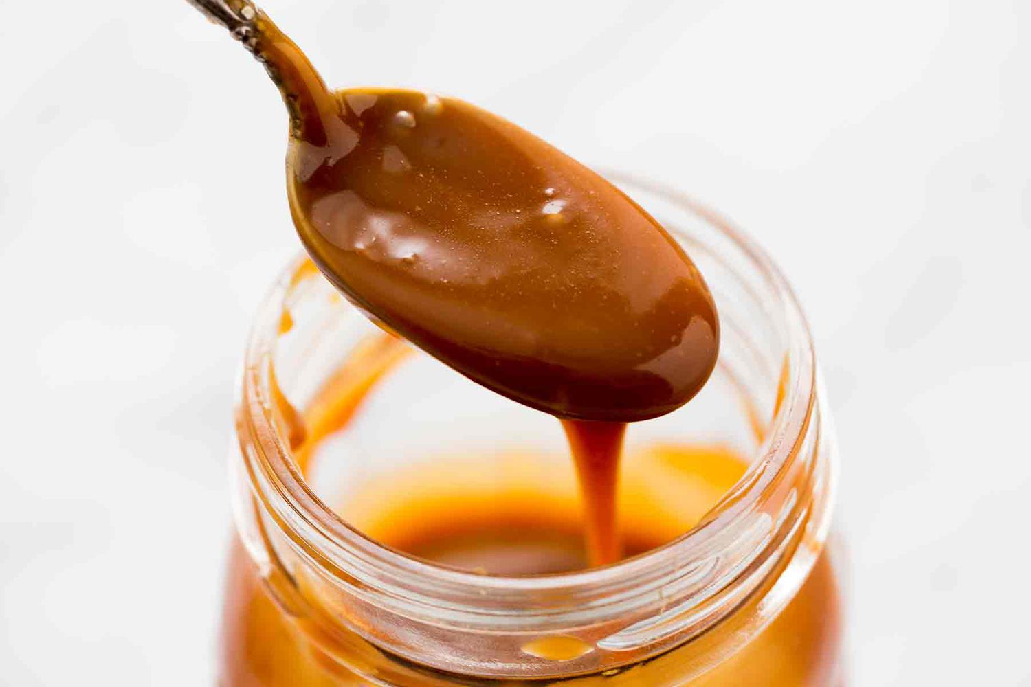 How to make caramel sauce