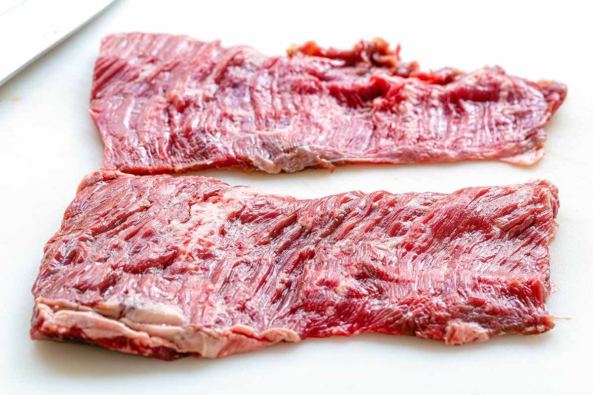 Easy Skirt Steak Recipe - steak on cutting board