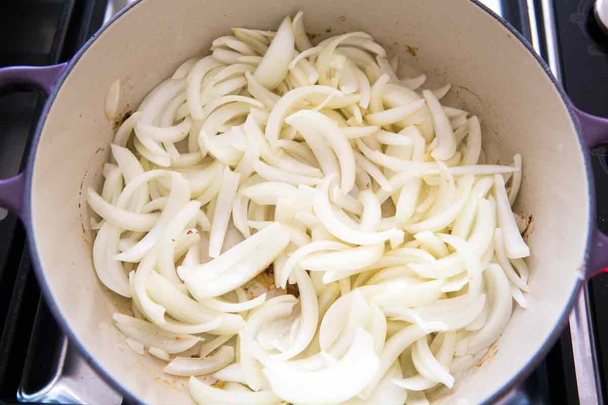 cook onions for braised rabbit recipe