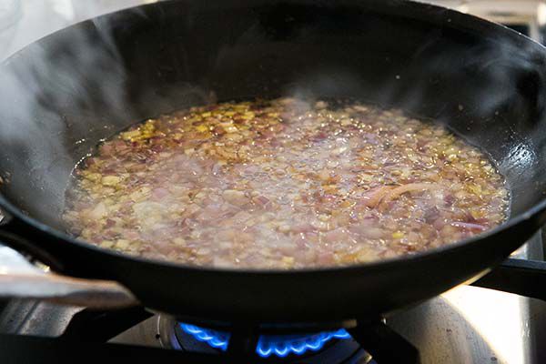 pasta-puttanesca-method-600-2