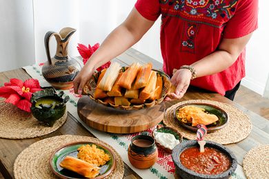 Ericka Sanchez tamalada