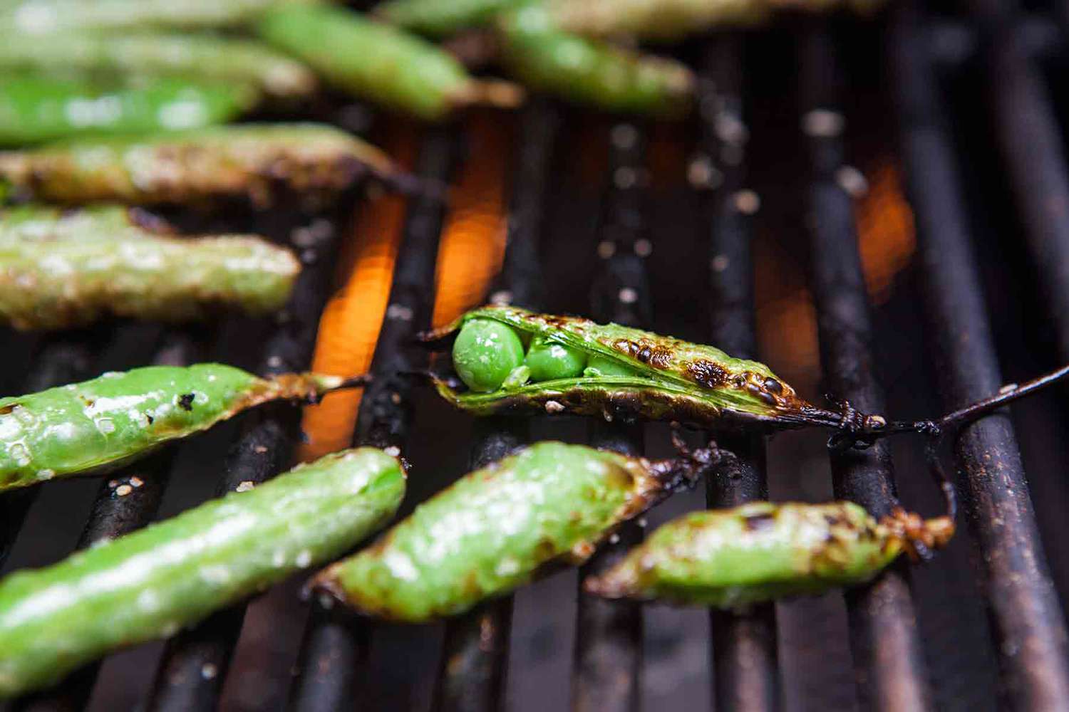 How to Grill English Peas