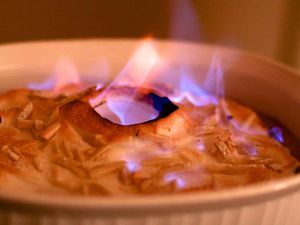 Le Tallyrand flambe meringue dessert