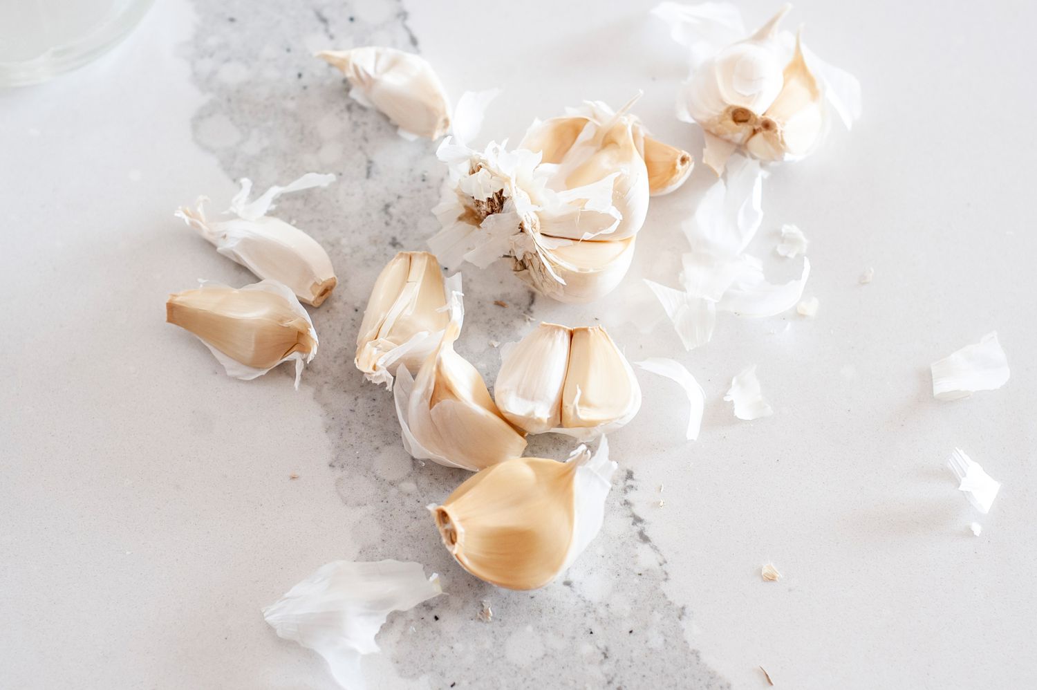 Garlic Cloves on a Counter for Pickled Garlic Recipe