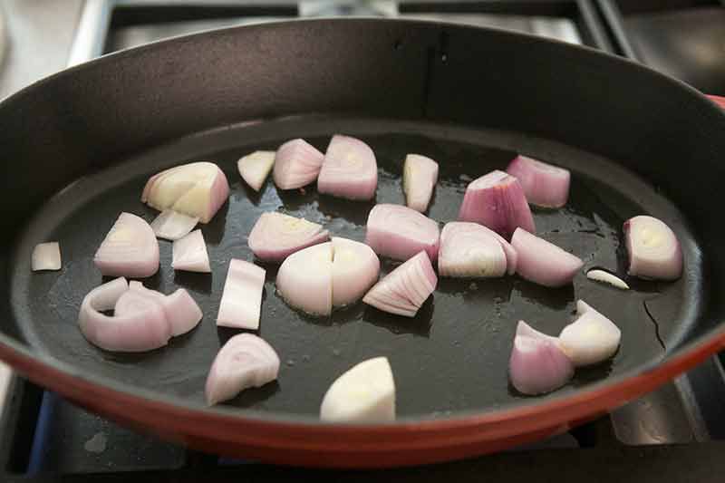 balsamic-brussels-sprouts-method-1