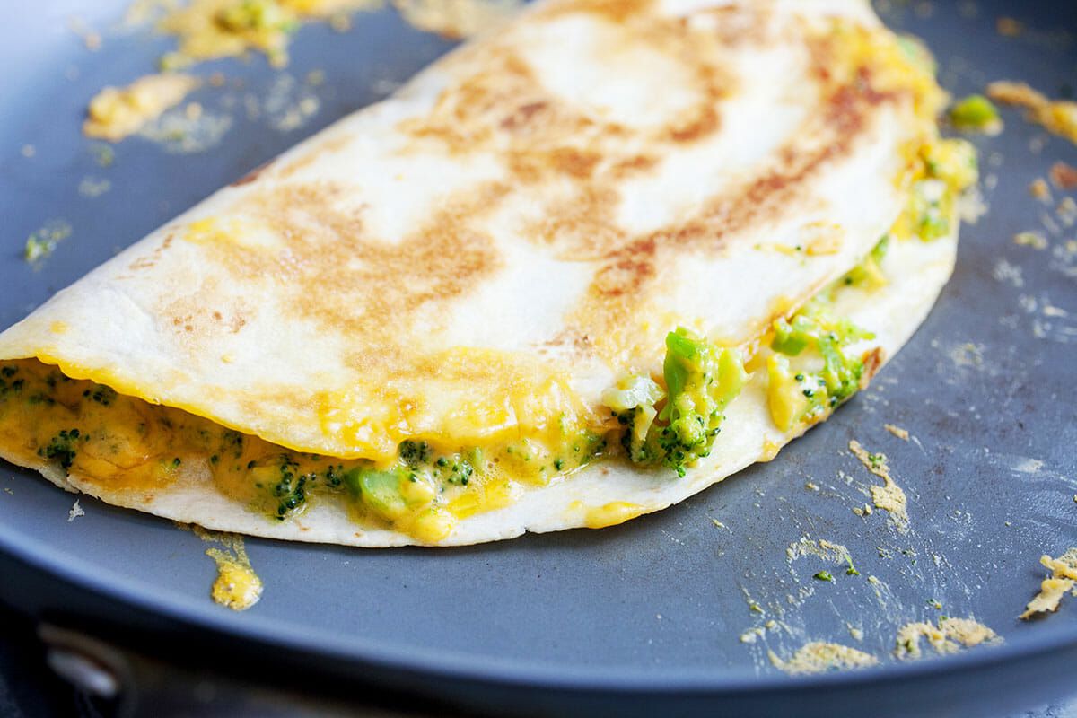 Quesadilla Recipe with Cheddar cook the quesadillas