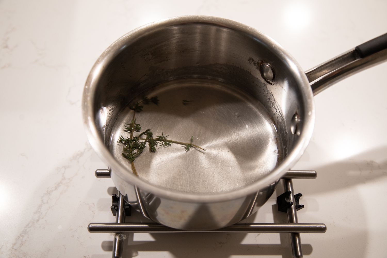 Making simple syrup for stone fruit pit liqueur