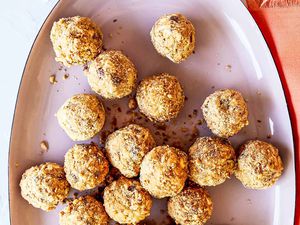 Peanut Butter Protein Balls