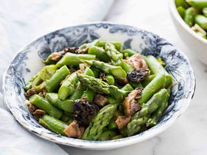 Sauteed Asparagus and Morel Mushrooms