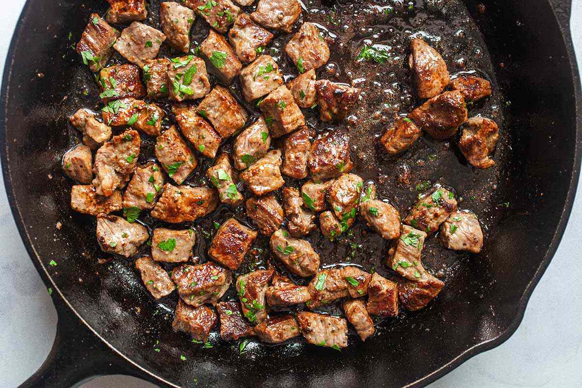 Beef Cube Recipe with Garlic sprinkle with parsley
