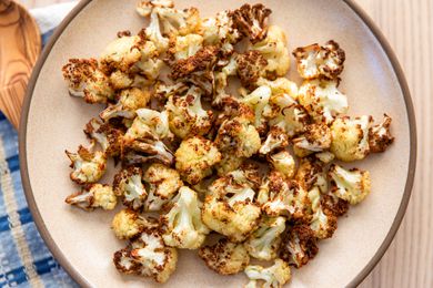 Garlicky Air Fryer Cauliflower on a plate
