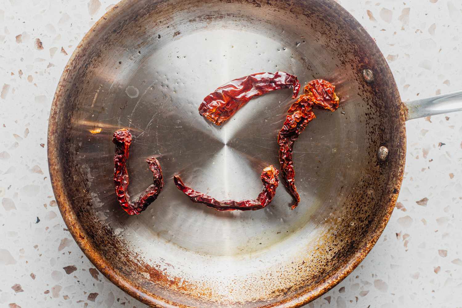 Toast Peppers for Grilled Shrimp with Konkani-Inspired Masala