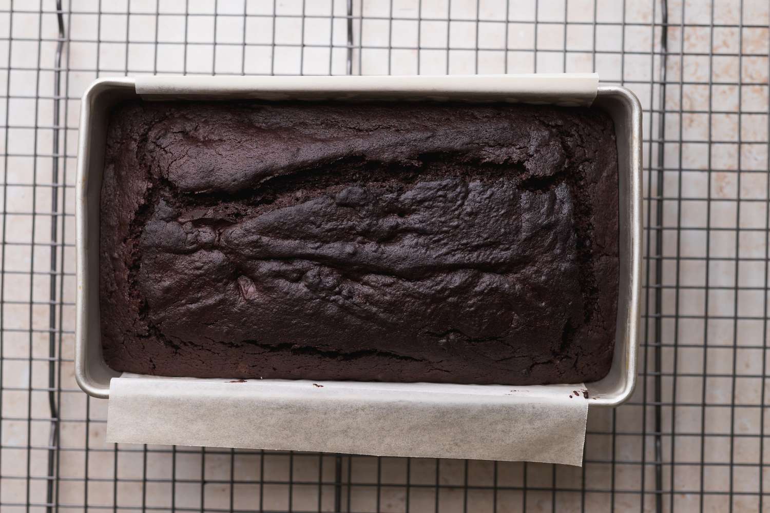 Cool the baked chocolate pound cake on rack.
