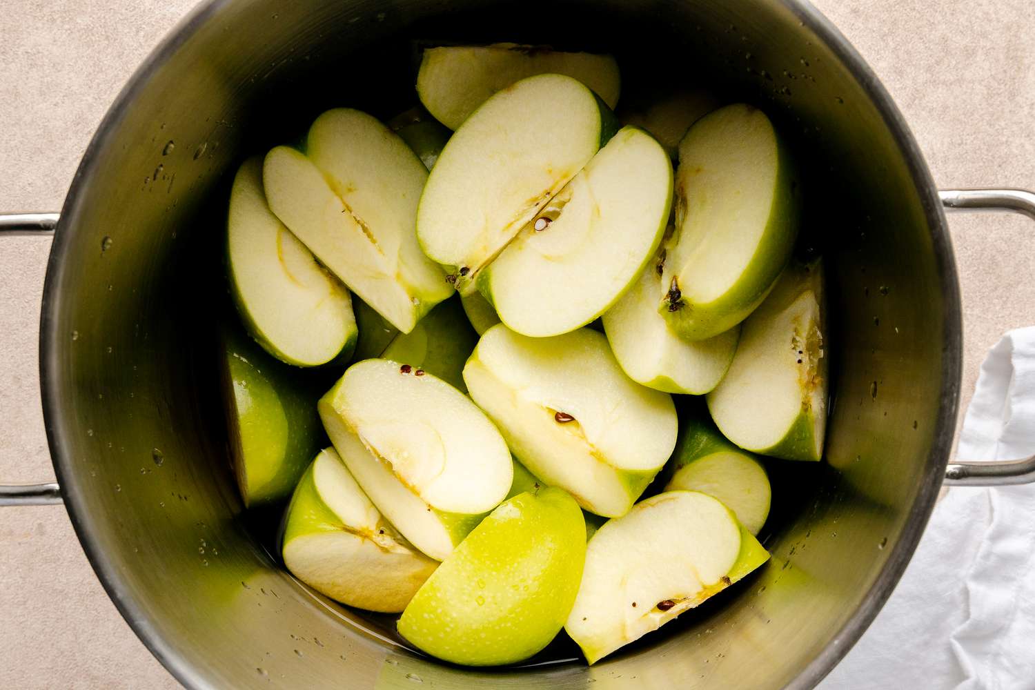 Cook Green Apples in a Pot for Apple Butter Recipe