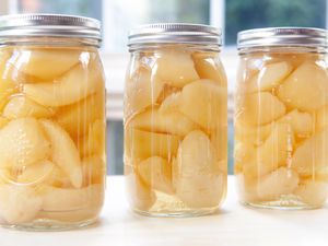 Preserved Pears